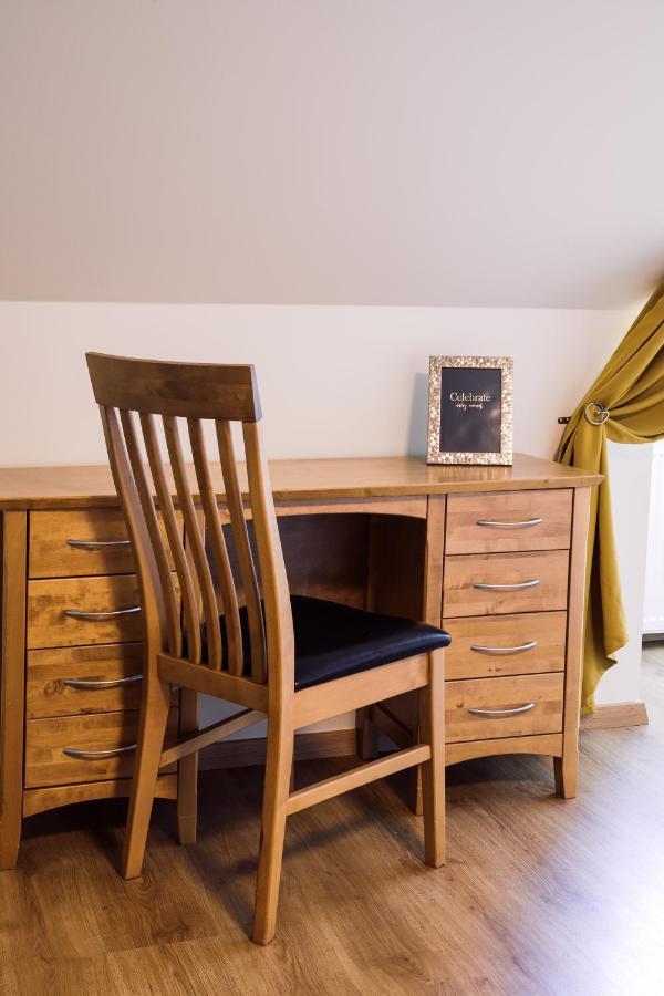 Rothko Apartment/8 Guests/4Bedrooms/Riga Old Town المظهر الخارجي الصورة