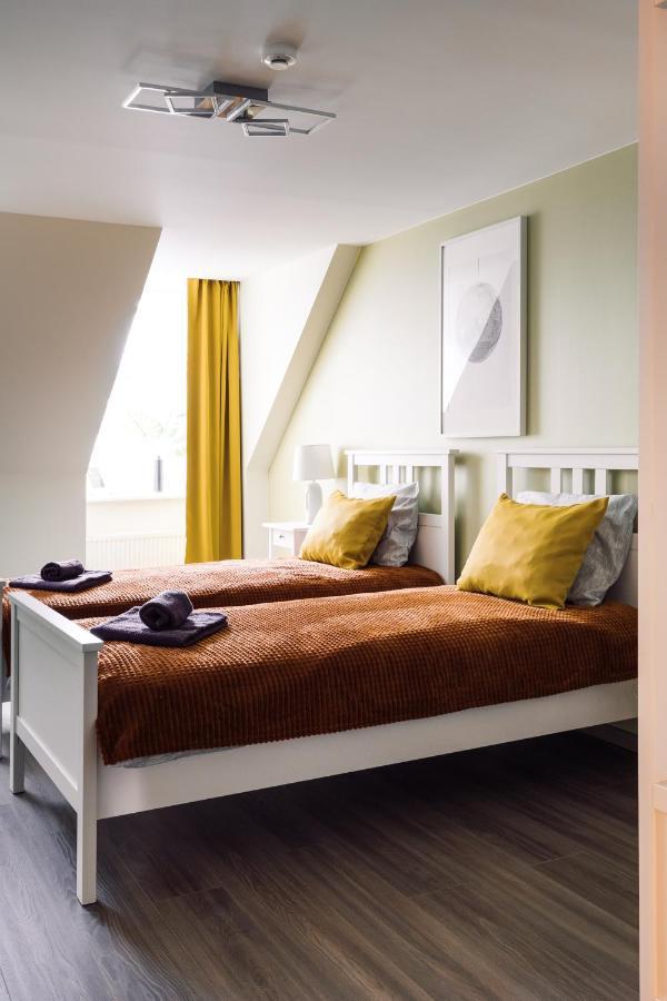 Rothko Apartment/8 Guests/4Bedrooms/Riga Old Town المظهر الخارجي الصورة